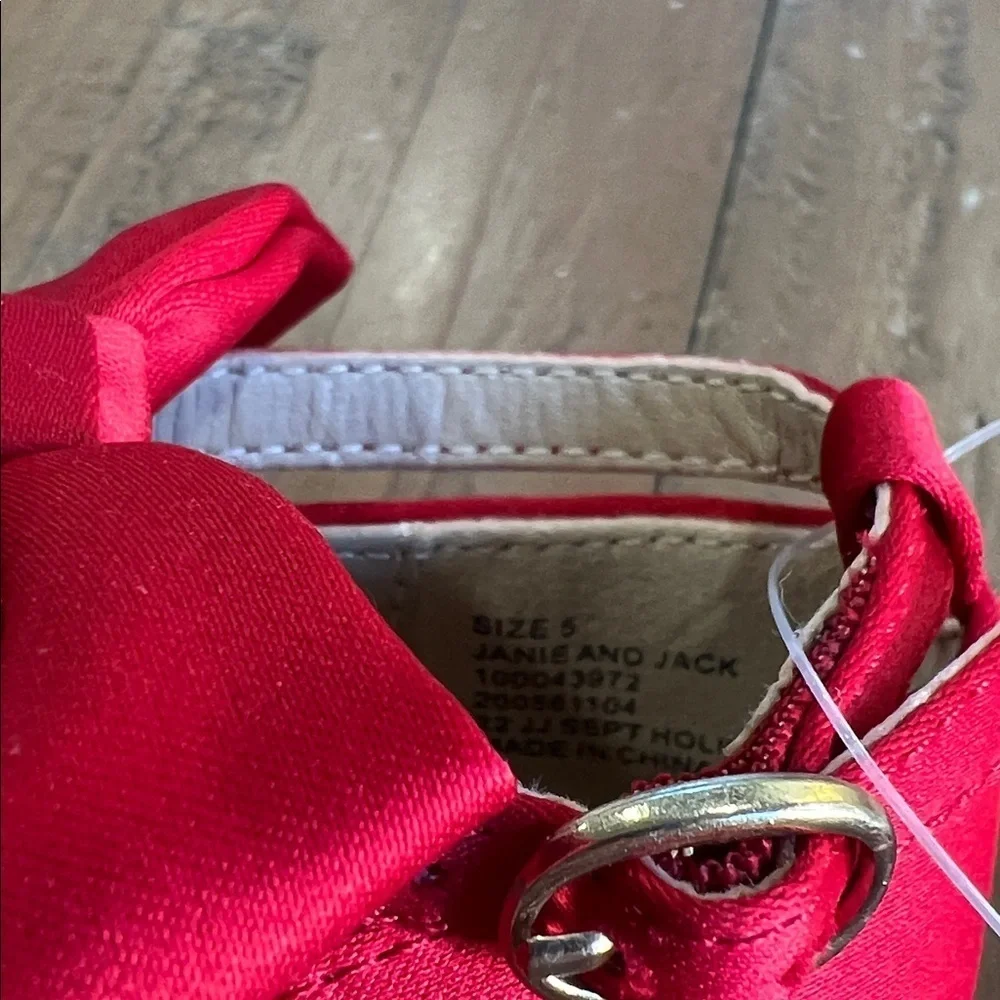 Janie and jack red satin t-bar Mary Jane shoes with bow toddler size 5 holiday
